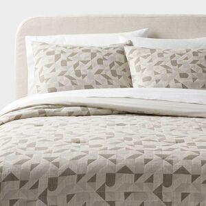 Threshold - King Geo Matelasse Comforter and Sham Set Dark Oli Olive Green